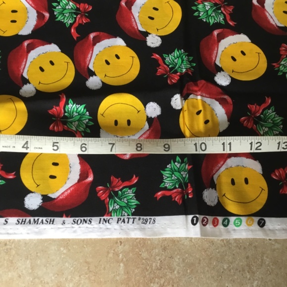 Fabric by the yard,, Christmas quilting/ craft fabric - Picture 2 of 3